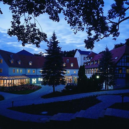 Hotel Schloss Schweinsburg Neukirchen-Pleiße Exterior foto