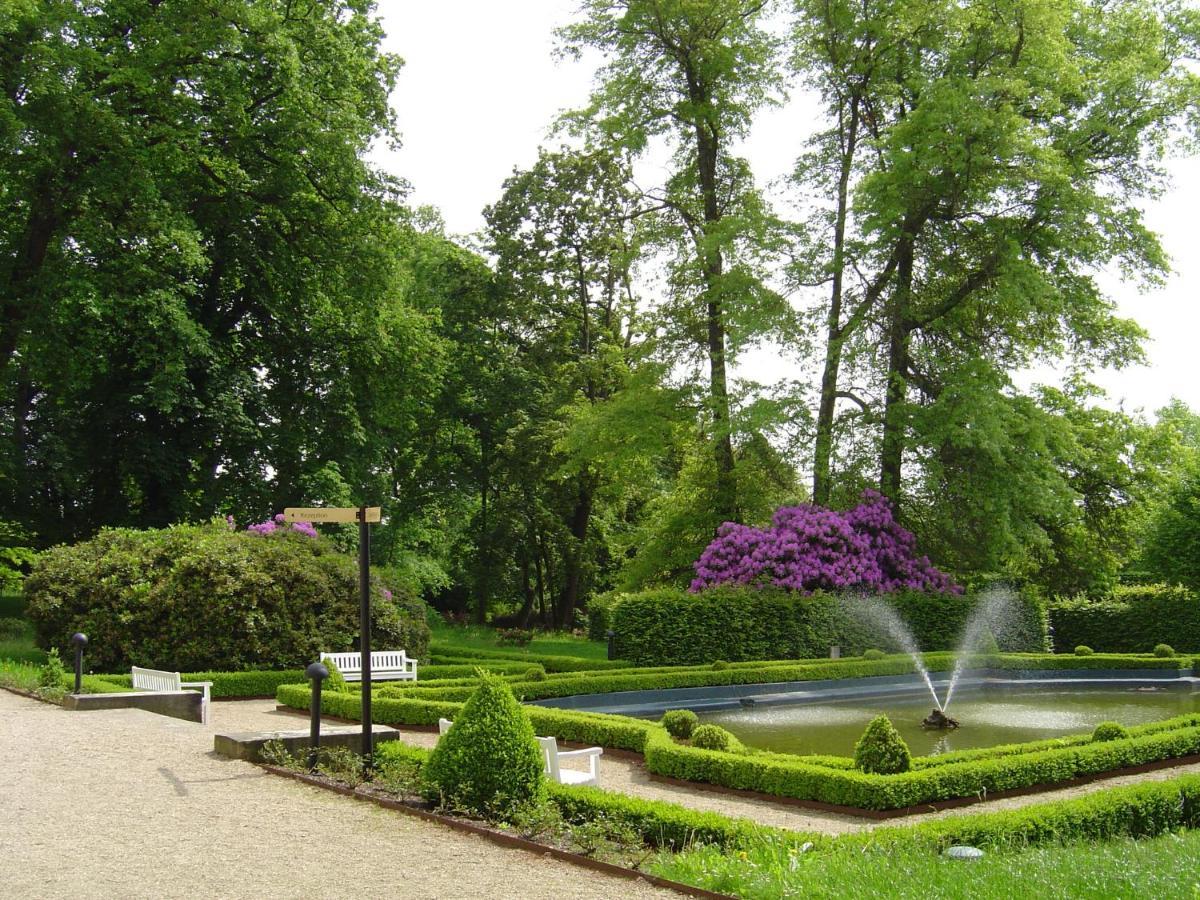 Hotel Schloss Schweinsburg Neukirchen-Pleiße Exterior foto